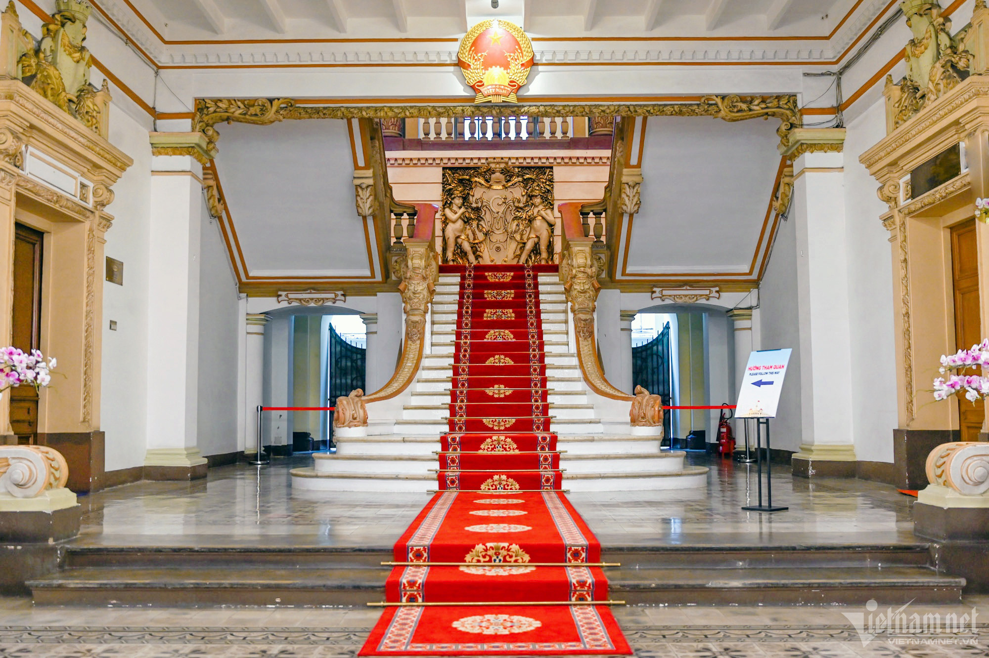 B&ecirc;n trong to&agrave; nh&agrave; UBND TP.HCM hơn 110 năm tuổi - Ảnh 6.