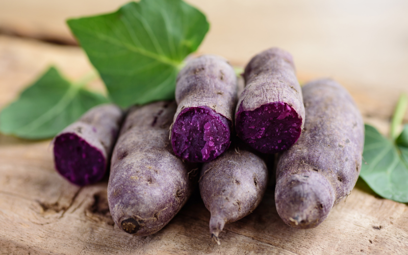 Loại củ dồi dào anthocyanin, mang làm món bánh giúp chống lão hóa và tăng sức đề kháng cực tốt - Ảnh 1. Loại củ dồi dào anthocyanin, mang làm món bánh giúp chống lão hóa và tăng sức đề kháng cực tốt - Ảnh 1.