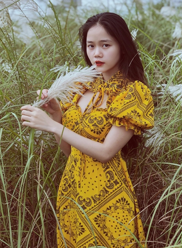 Hotgirl Quảng Bình từng thi Miss Grand Việt Nam làm tiếp viên hàng không: Nhan sắc ngọt ngào, trình độ học vấn xuất sắc - Ảnh 3.