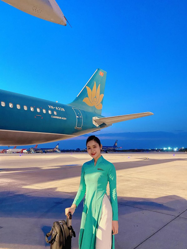 Hotgirl Quảng Bình từng thi Miss Grand Việt Nam làm tiếp viên hàng không: Nhan sắc ngọt ngào, trình độ học vấn xuất sắc - Ảnh 7.