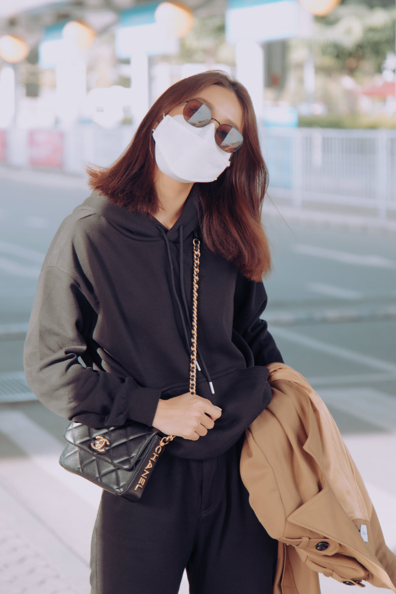 Bắt gặp 'bạn gái' Thanh Sơn với phong cách đơn giản, đáng yêu ở sân bay - Ảnh 7.