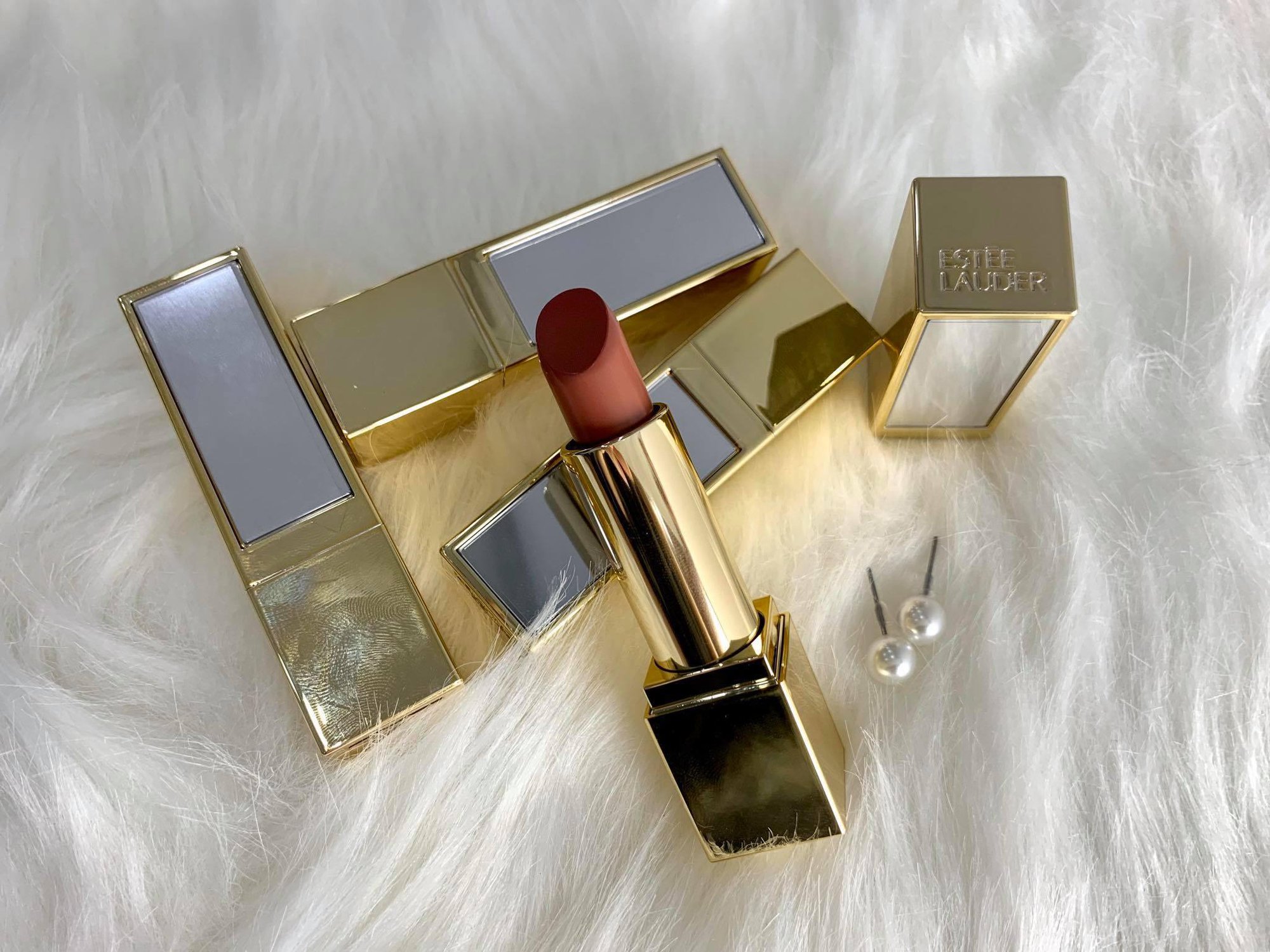 Estée Lauder: Từ căn bếp chật hẹp đến đế chế tỷ USD, qua bao nhiêu năm vẫn khiến thế giới khâm phục bởi chiến lược quảng cáo tài tình - Ảnh 4.