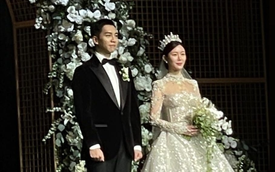 Lễ cưới 700 khách mời của Lee Seung Gi, Lee Da In