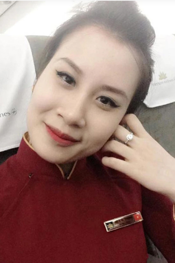 Vợ MC Thành Trung: Nữ tiếp viên hàng không xinh đẹp giờ thành 'hot mom' sống trong penthouse 18 tỷ - Ảnh 2.
