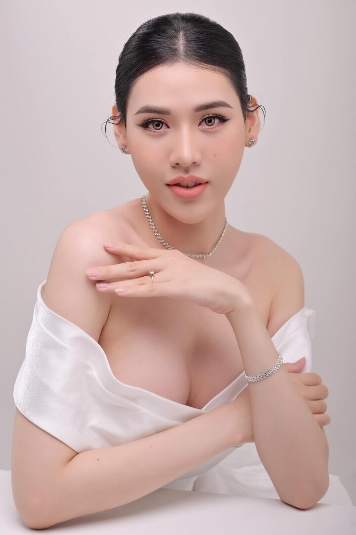 Hoa hậu Chuyển giới Việt Nam 2023: Sắc vóc nổi bật, từng làm công nhân - Ảnh 5.