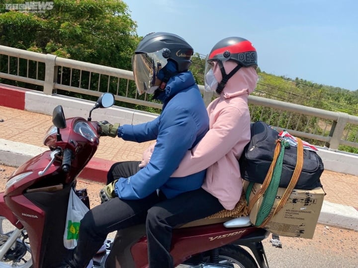 Người dân TP.HCM chạy xe máy cả nghìn cây số trong dịp lễ 30/4 - Ảnh 4. Người dân TP.HCM chạy xe máy cả nghìn cây số trong dịp lễ 30/4 - Ảnh 4.