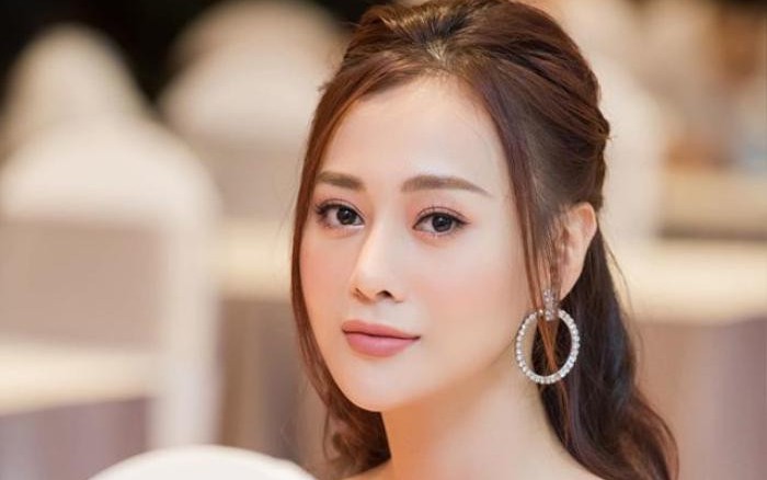 Phương Oanh hậu công khai hẹn hò Shark Bình: Sự nghiệp "sa sút", chuyện đôi co với anti-fan "như cơm bữa"