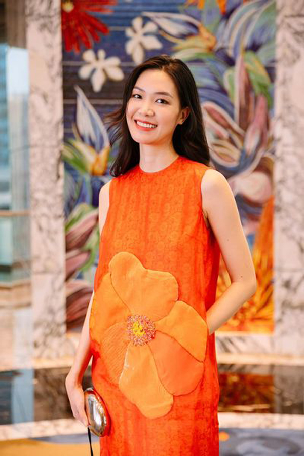 Tuổi 33 kín tiếng của Hoa hậu Việt Nam quê Đà Nẵng: 'Nghiện' để mặt mộc, theo gia đình sang sống ở trời Tây - Ảnh 9.