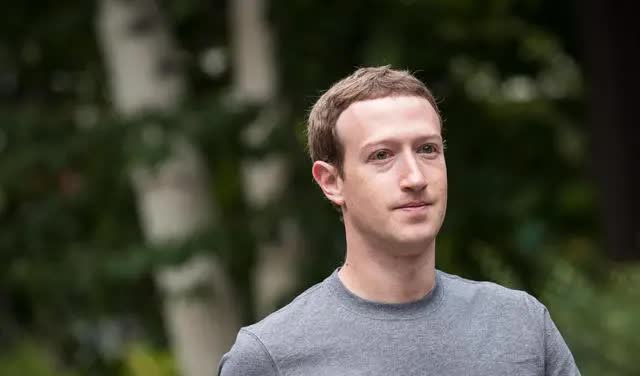 Những sở thích dị lạ của hàng loạt tỷ phú hàng đầu thế giới: Bill Gate thích rửa bát, Jack Ma nghiện sưu tầm muối, kỳ cục nhất gọi tên ông chủ Facebook - Ảnh 4.