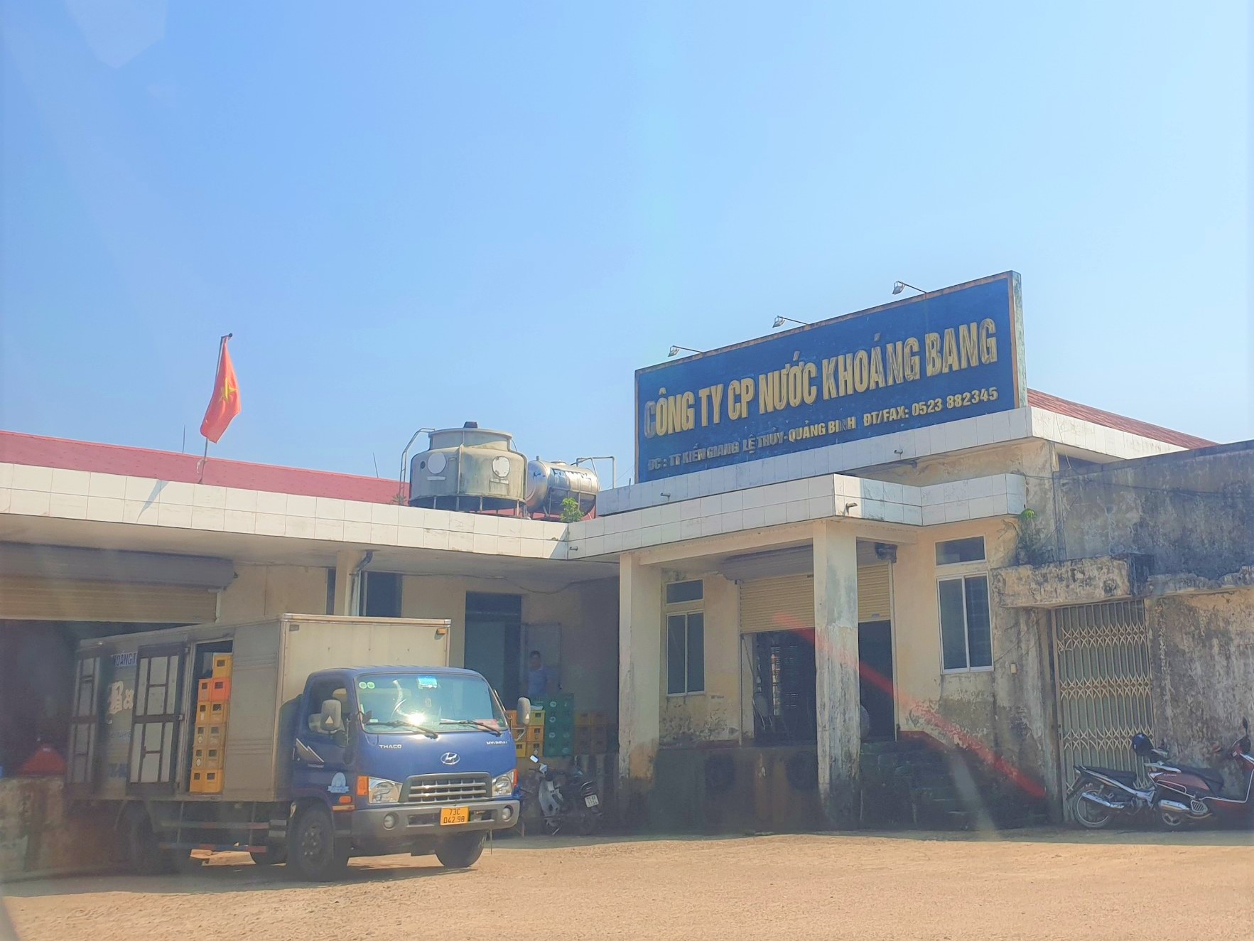 Vụ con đỉa trong bình nước: Công bố kết quả xét nghiệm các mẫu nước - Ảnh 2. Vụ con đỉa trong bình nước: Công bố kết quả xét nghiệm các mẫu nước - Ảnh 2.