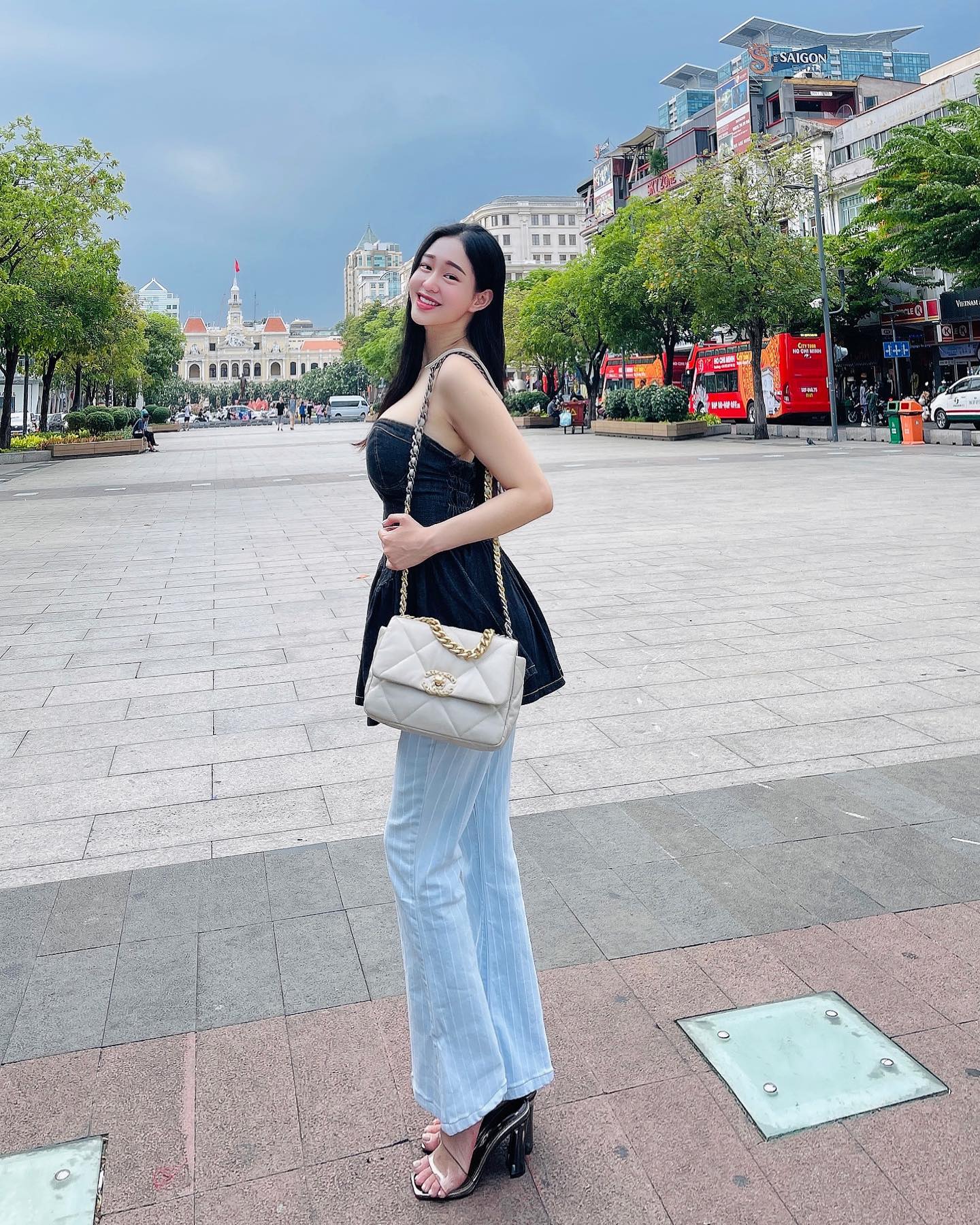 Chân dung người đẹp vừa vươn lên đứng đầu Top 5 Miss World Vietnam 2023