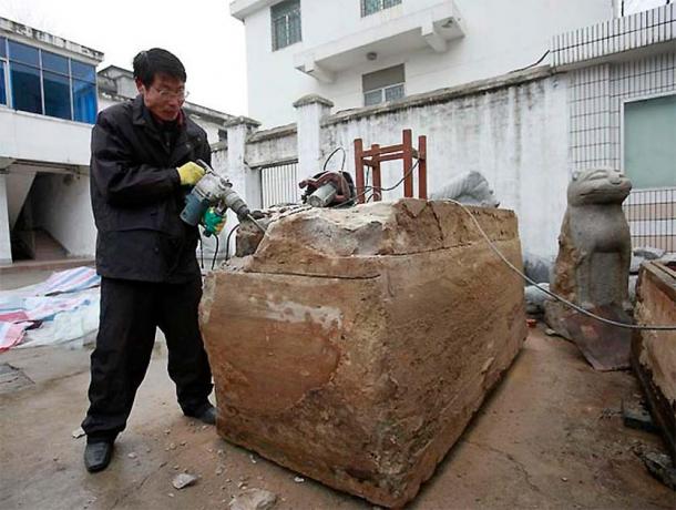 Đào đường, phát hiện xác ướp mỹ nữ Trung Quốc 700 năm vẫn nguyên vẹn - Ảnh 4.