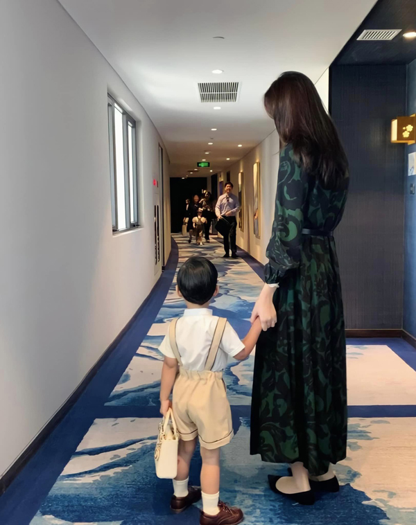 Con trai Hoa hậu Đặng Thu Thảo phổng phao tuổi lên 3, phiên bản nhí của bố - Ảnh 6.