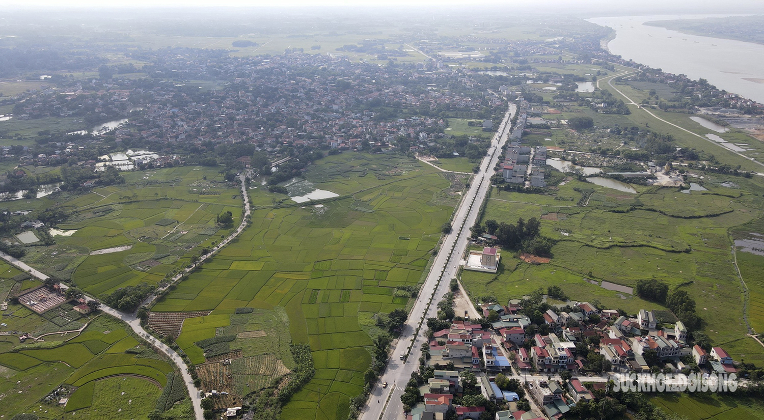 Chiêm ngưỡng cây cầu bắc qua Sông Hồng dài nhất Việt Nam - Ảnh 2.