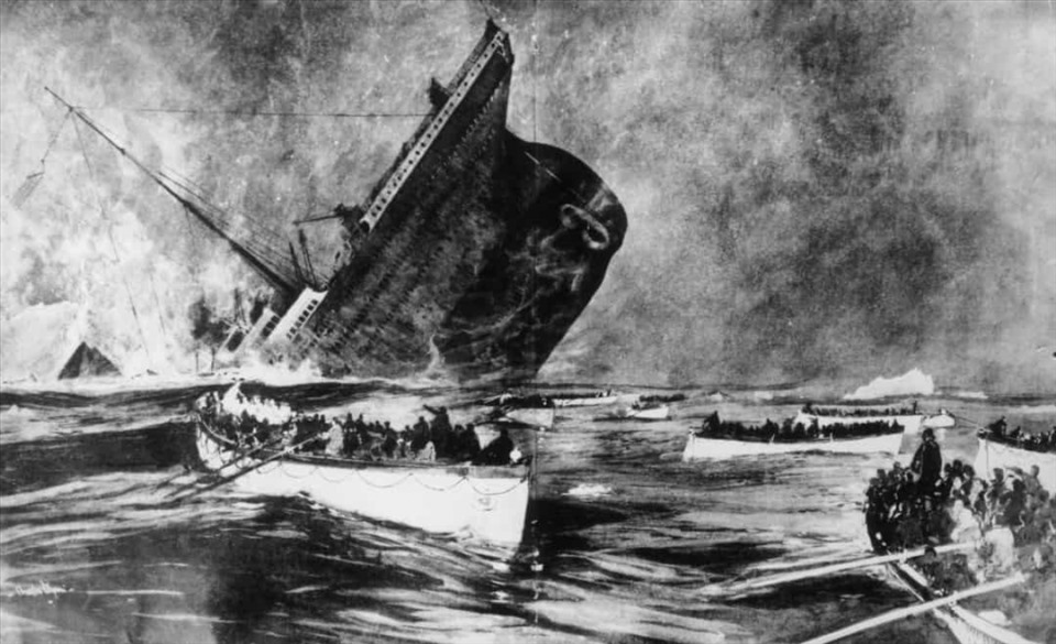 Scan xác tàu Titanic, công ty thám hiểm tìm thấy vòng cổ có răng “thủy quái” megalodon - Ảnh 6.