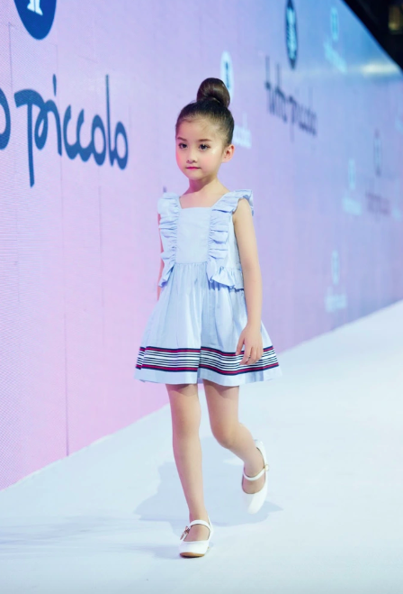 Emily Nhã Uyên giành 'Người mẫu nhí xuất sắc nhất' tại Thượng Hải - Ảnh 3.
