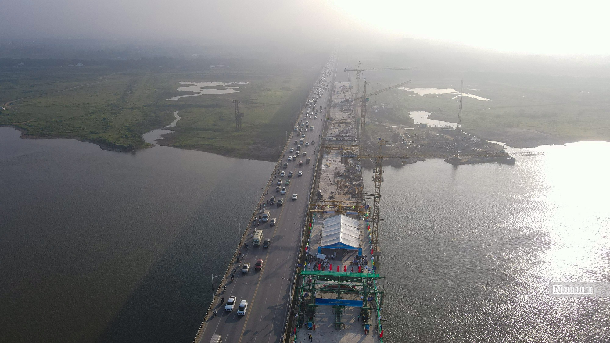 Hợp long cầu Vĩnh Tuy 2 trị giá hơn 2.500 tỷ đồng ở Hà Nội - Ảnh 11.