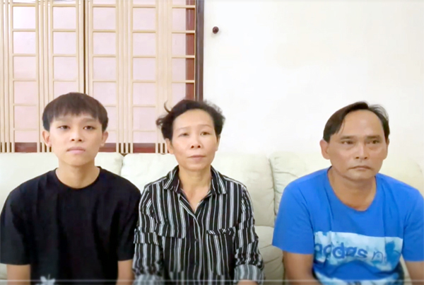 Hồ Văn Cường tròn 20 tuổi: Fan 'bạo tay' tặng tiền khủng, kín tiếng chuyện mua nhà, xe - Ảnh 7.