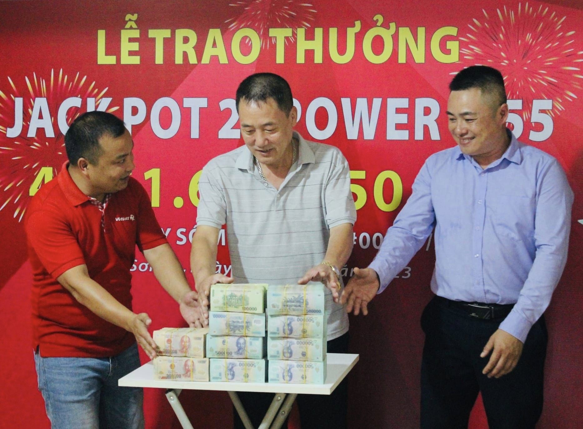 Cuối tuần Vietlott thông báo có tới 2 người chơi may mắn trúng Jackpot- Ảnh 4.