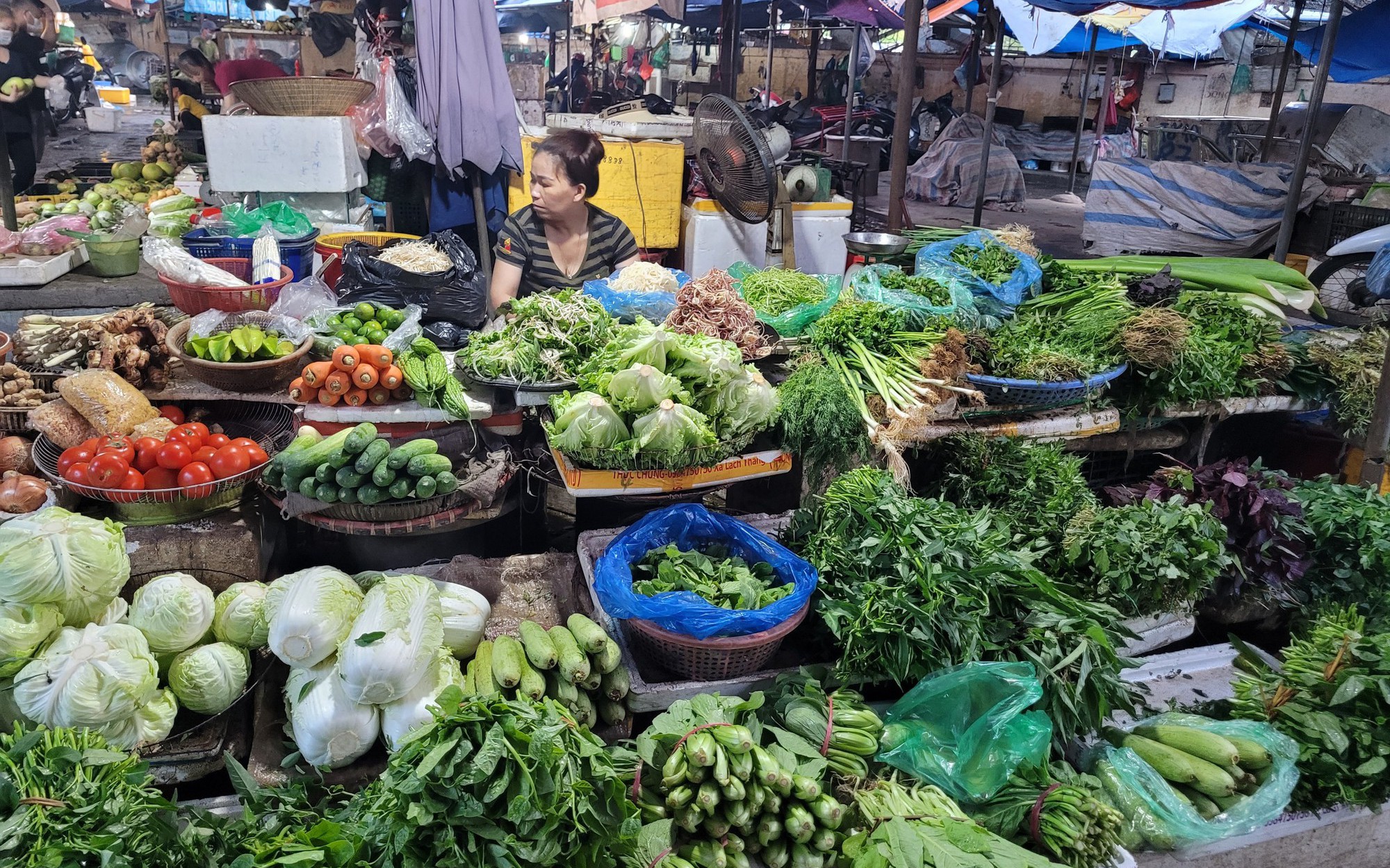 Giá điện tăng 3%, CPI và hàng hóa chợ dân sinh sẽ tăng ra sao?