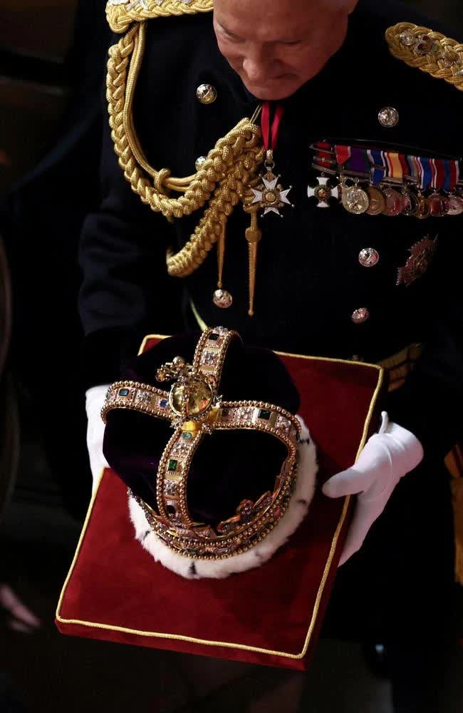 Trọn vẹn những khoảnh khắc ấn tượng trong Lễ đăng quang đi vào lịch sử của Vua Charles và Vương hậu Camilla - Ảnh 13.