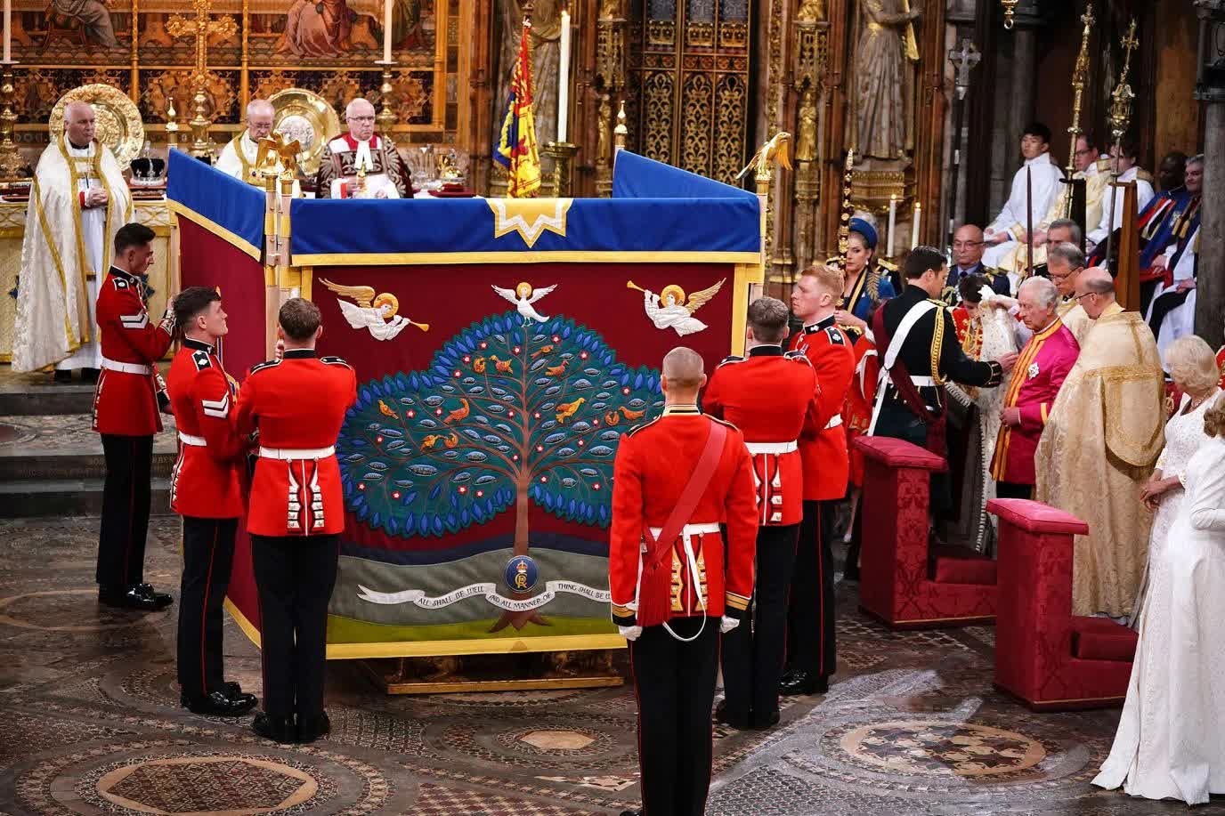 Trọn vẹn những khoảnh khắc ấn tượng trong Lễ đăng quang đi vào lịch sử của Vua Charles và Vương hậu Camilla - Ảnh 24.