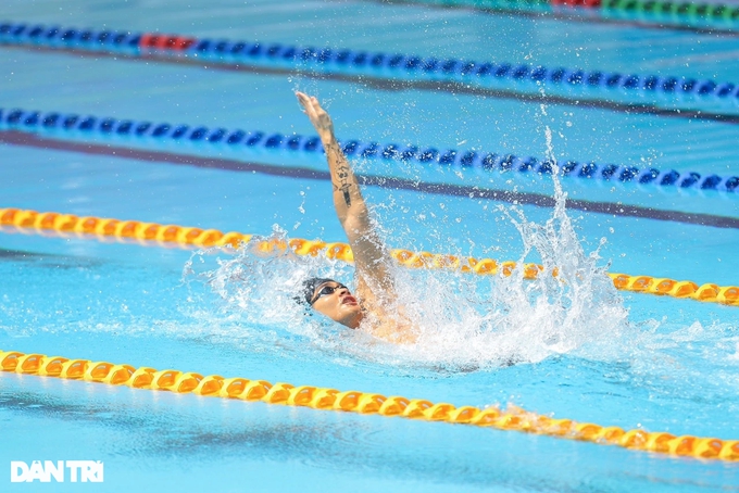 Sự cố hy hữu ở SEA Games, k&igrave;nh ngư Philippines bơi một m&igrave;nh một bể - Ảnh 4.
