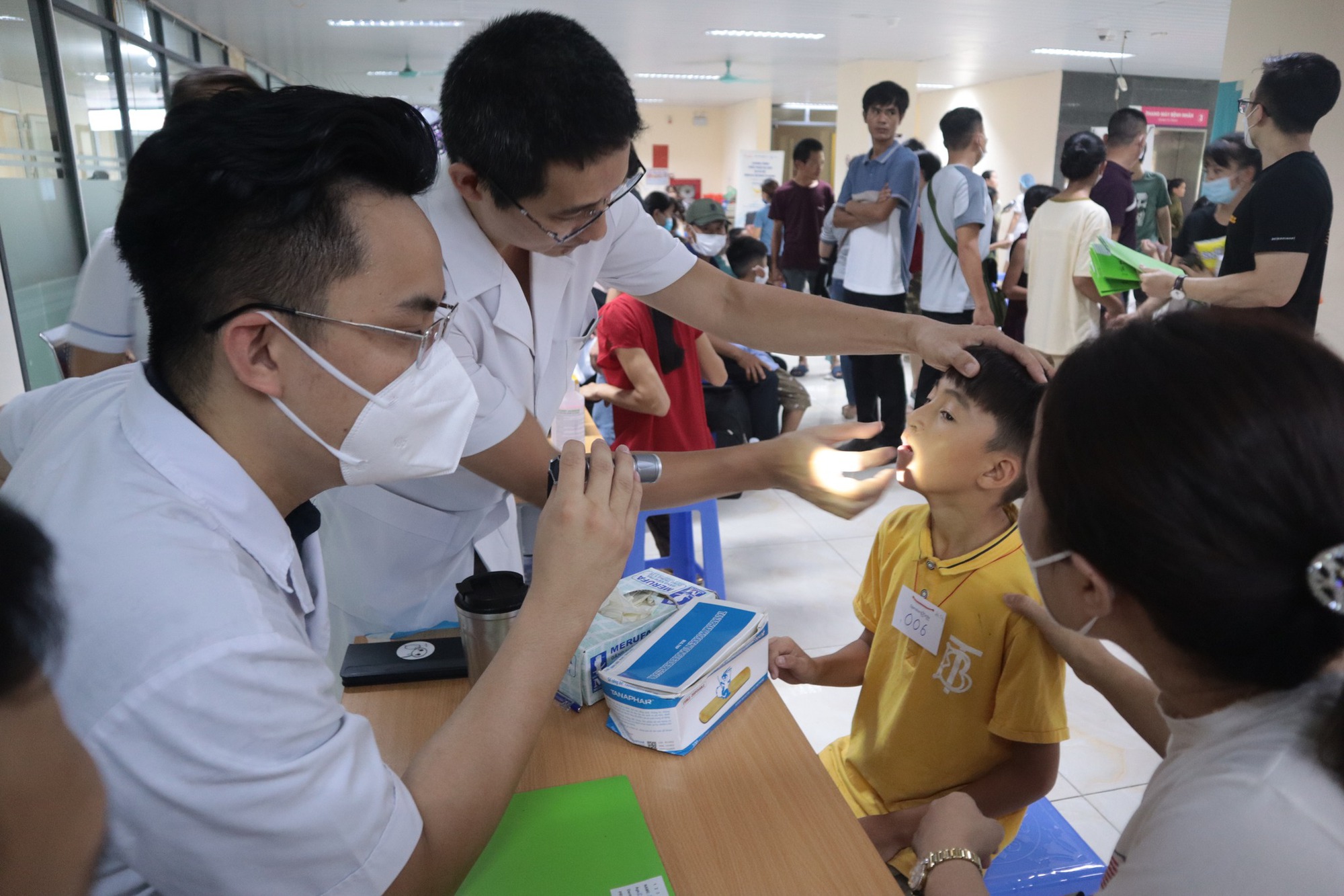 Tổ chức phẫu thuật miễn phí cho trẻ mắc dị tật khe hở môi, vòm miệng - Hoạt động của địa phương - Cổng thông tin Bộ Y tế