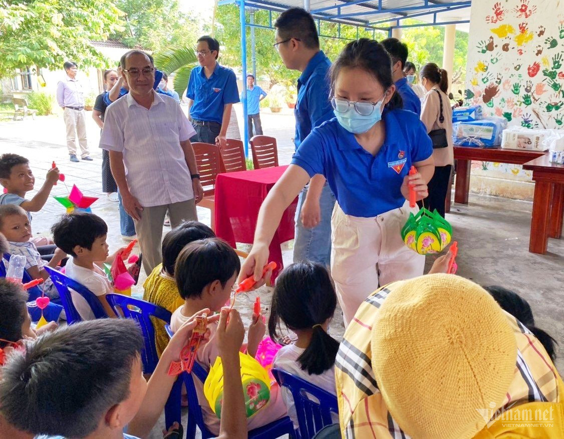 Nữ sinh trúng học bổng 10 trường của Mỹ: 'Bố mẹ không bao giờ hỏi điểm của em' - Ảnh 4.