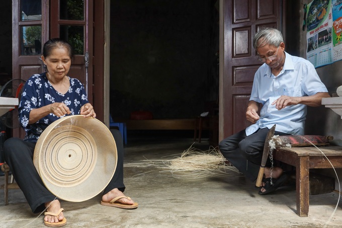 Chuyện về chiếc lồng b&agrave;n gi&aacute; 30 triệu đồng được đại gia săn đ&oacute;n - Ảnh 1.