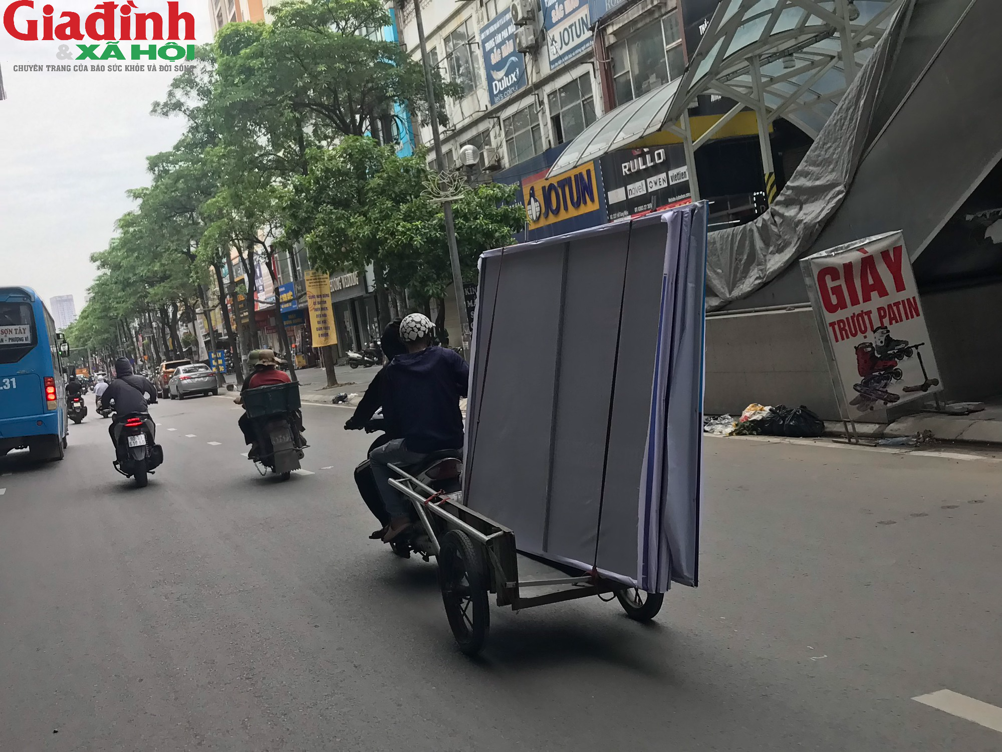 Ám ảnh với xe tự chế lưu thông trên đường phố Hà Nội - Ảnh 5.