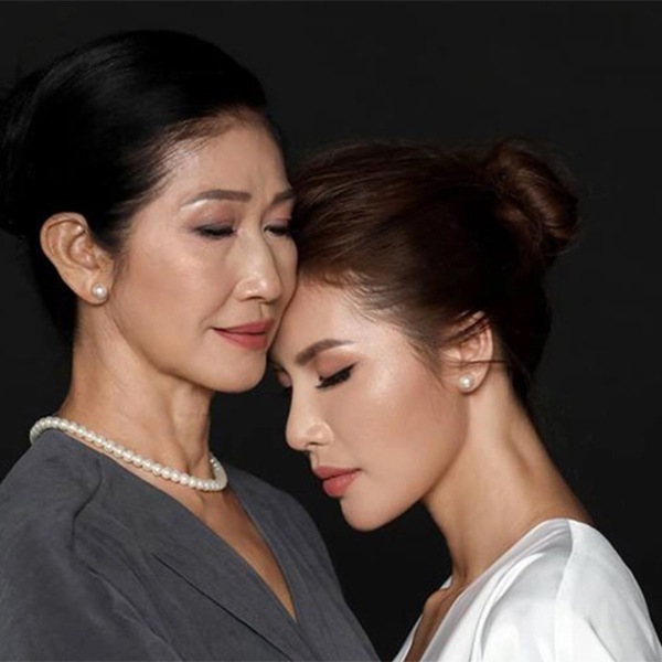 Chân dung người phụ nữ U70 vẫn trẻ đẹp từng dùng đòn roi dạy tính 'cứng đầu' của siêu mẫu Minh Tú - Ảnh 9.