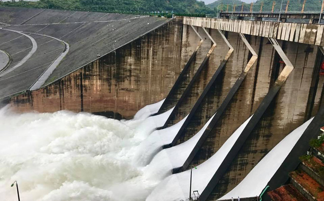 水力發電湖水量迅速增加，不再擔心停電——照片1。