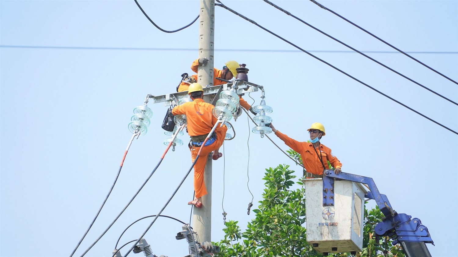Lịch cúp điện Đà Nẵng ngày mai 15/5/2024: Nhiều khu dân cư, tuyến phố mất điện từ sáng sớm - Ảnh 2.