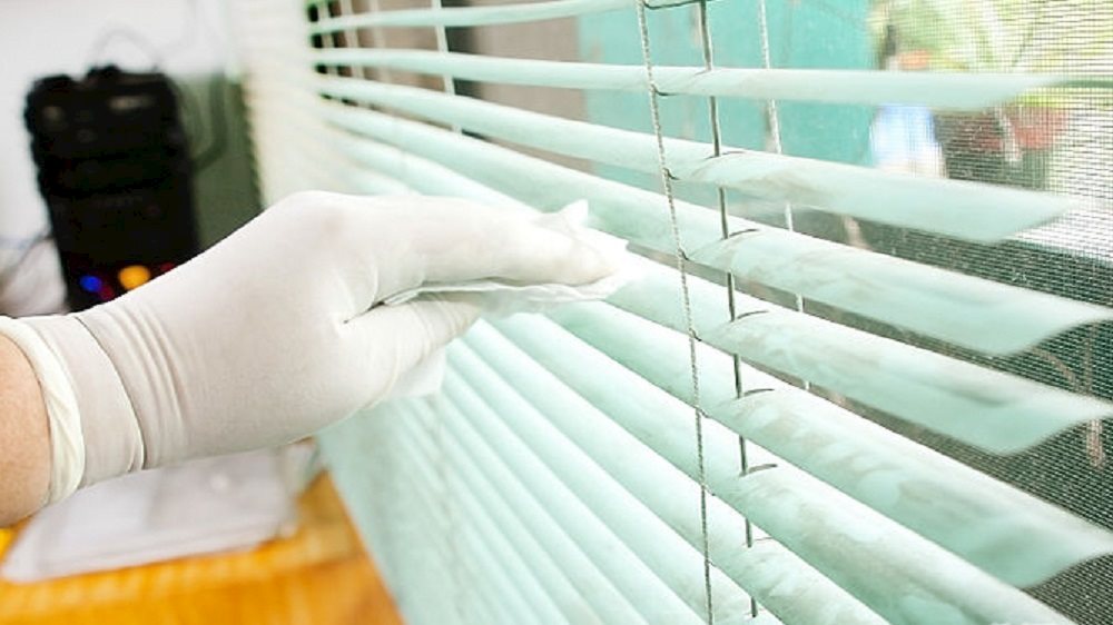 Các vị trí trong nhà cần làm sạch thường xuyên để tránh lây nhiễm Covid - Ảnh 3.
