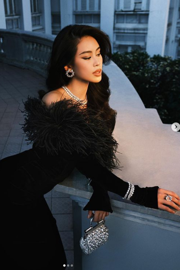 Con gái hotgirl của diễn viên Thủy Tiên - 'vua hàng hiệu' Johnathan Hạnh Nguyễn: Sắc vóc gợi cảm nhờ siết cân - Ảnh 9.