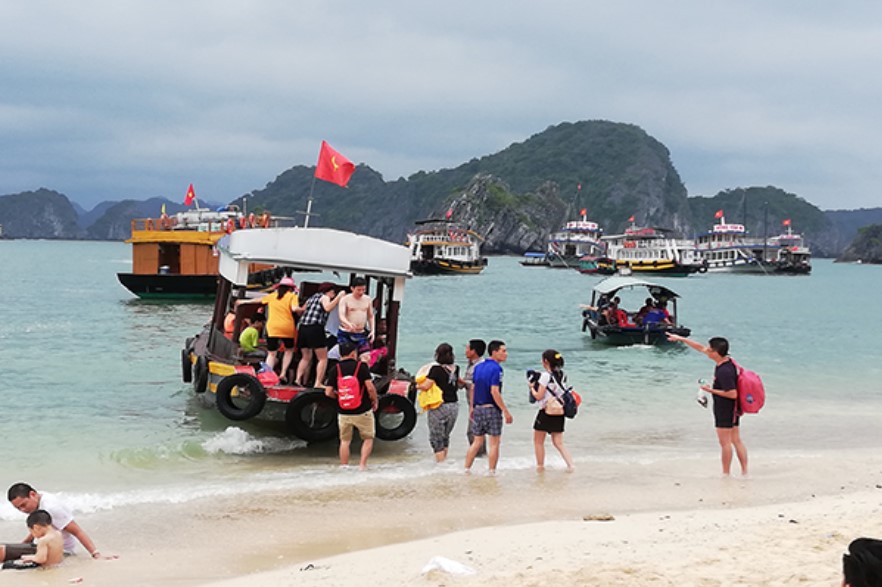 Từ 12h hôm nay: Quảng Ninh dự kiến cấm biển, Hải Phòng tạm dừng tham quan Vịnh Cát Bà - Ảnh 4.