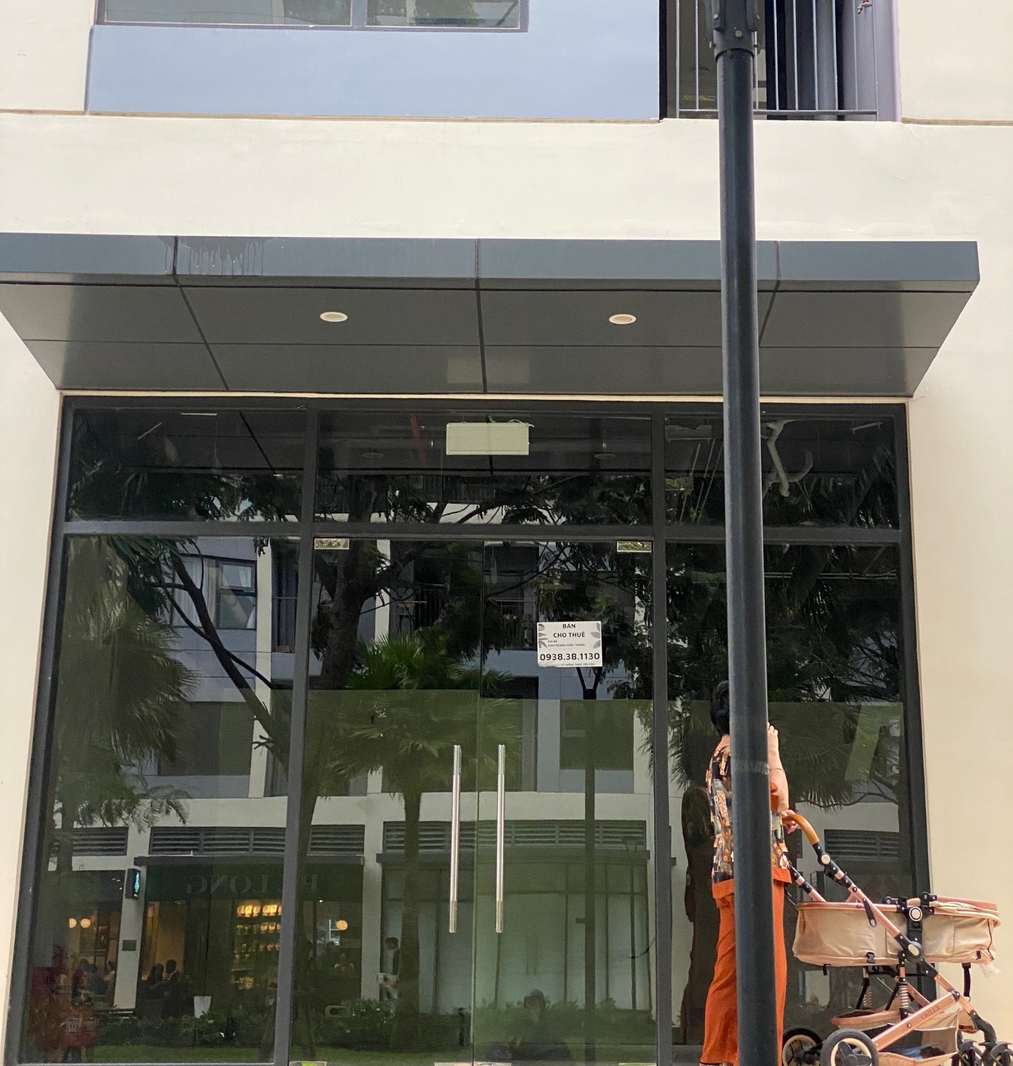 Hàng loạt shophouse ở nhiều khu đô thị vắng bóng khách thuê - Ảnh 9. Hàng loạt shophouse ở nhiều khu đô thị vắng bóng khách thuê - Ảnh 9.