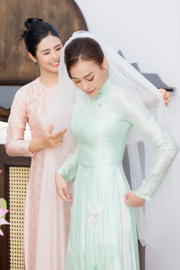 Đi thử áo dài ăn hỏi cùng con dâu, mẹ Shark Bình khen Phương Oanh hết lời - Ảnh 3.