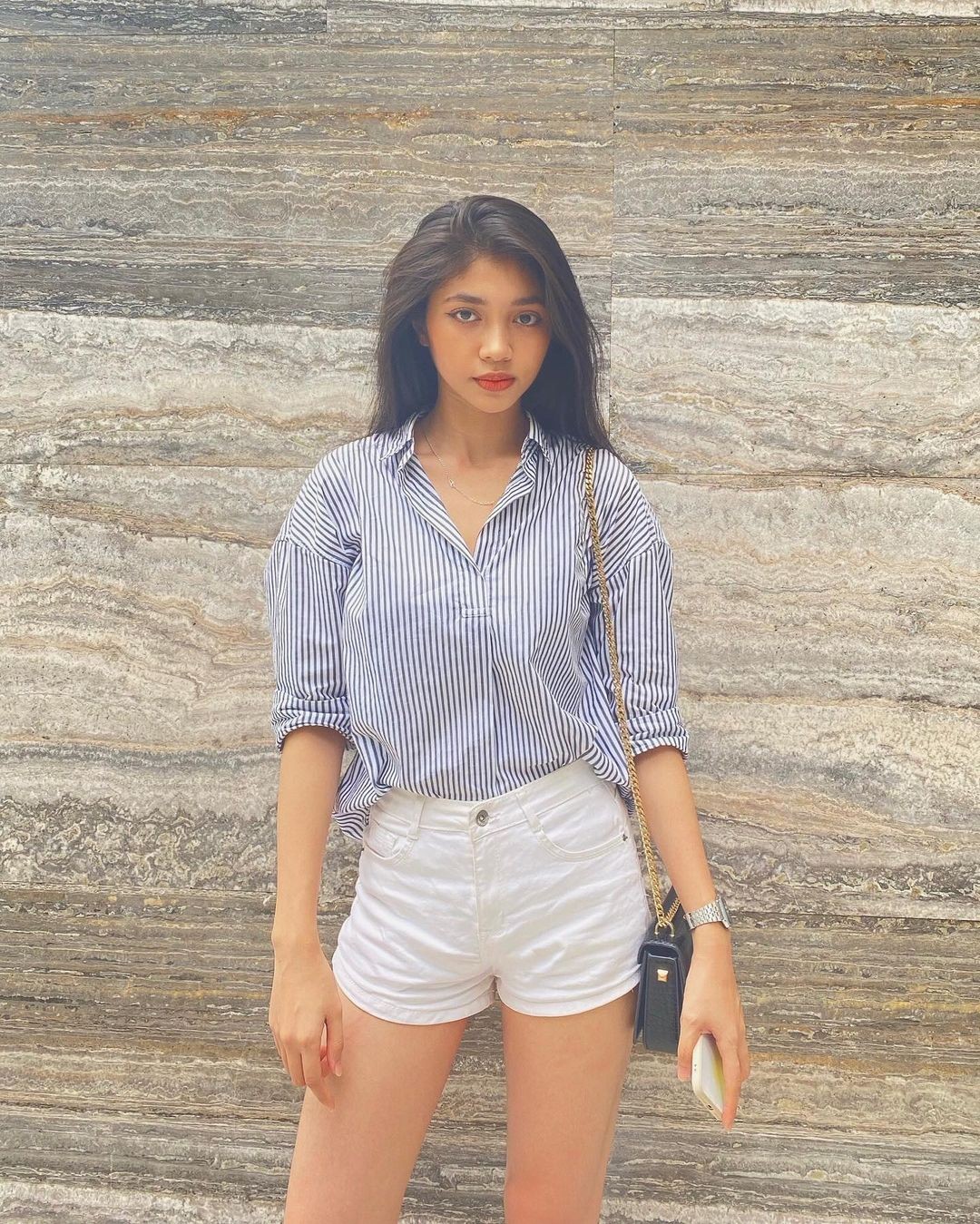 Mặt mộc của &Aacute; hậu Thế giới Việt Nam 2023 được khen đẹp hơn trang điểm - Ảnh 13.