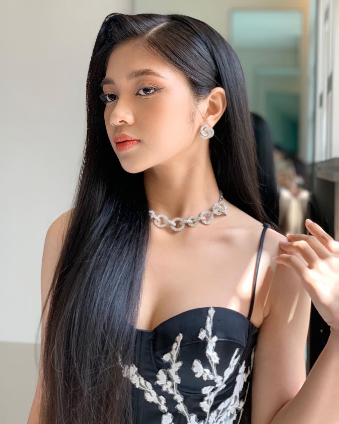 Mặt mộc của &Aacute; hậu Thế giới Việt Nam 2023 được khen đẹp hơn trang điểm - Ảnh 6.