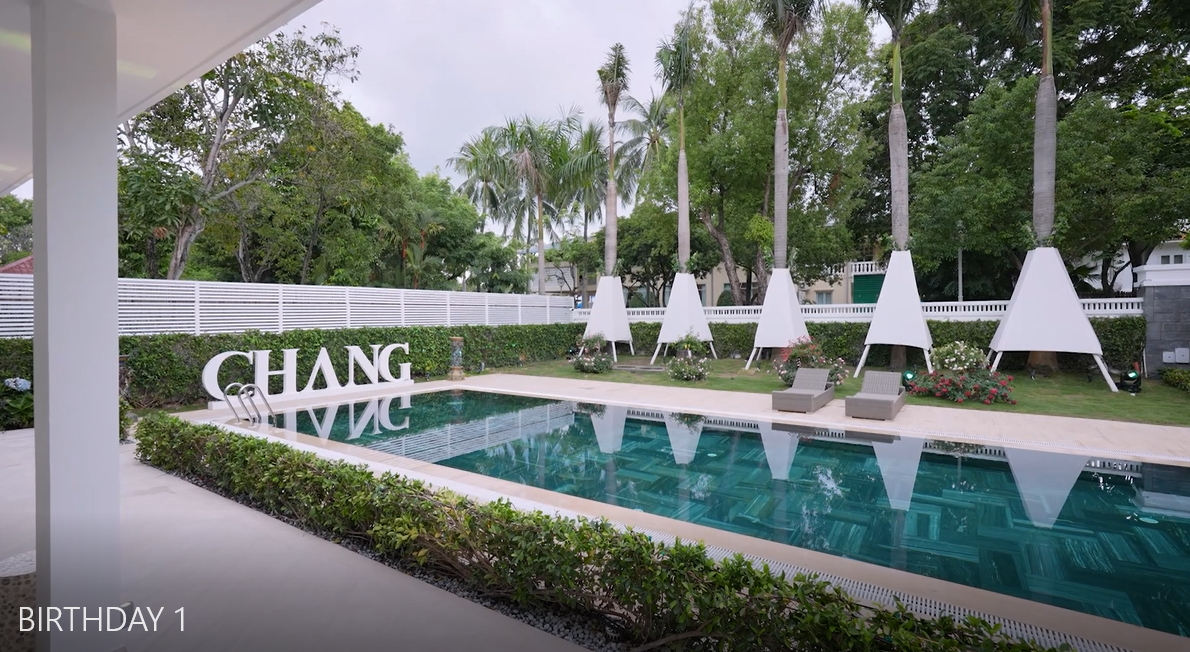 Chi Bảo – Lý Thùy Chang chiều con 'nhất nhì' Showbiz Việt, đầu tư sân vườn trong không gian triệu đô chỉ để con vui chơi