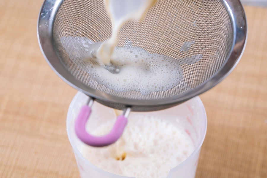 Cách cực dễ làm bánh sữa đậu nành mát lạnh mềm mượt thơm ngon - Ảnh 5.