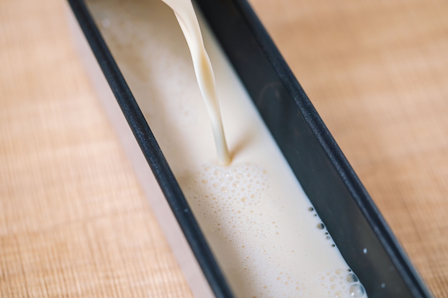 Cách vô cùng dễ dàng thực hiện bánh sữa đậu nành non rét mượt mượt vừa thơm vừa ngon - Hình ảnh 6.