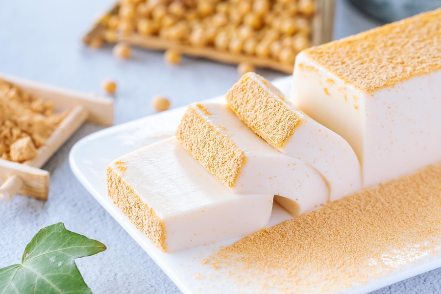 Cách vô cùng dễ dàng thực hiện bánh sữa đậu nành non rét mượt mượt vừa thơm vừa ngon - Hình ảnh 10.