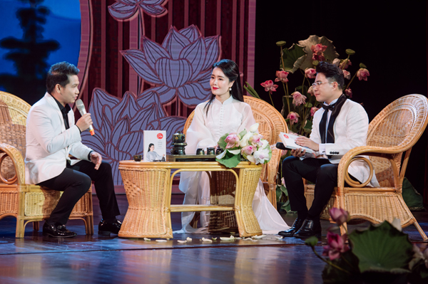 Trọng Tấn - Lương Nguyệt Anh nói chuyện nhân sinh bằng âm nhạc với nữ diễn gỉa Ruby Nguyen  - Ảnh 1.