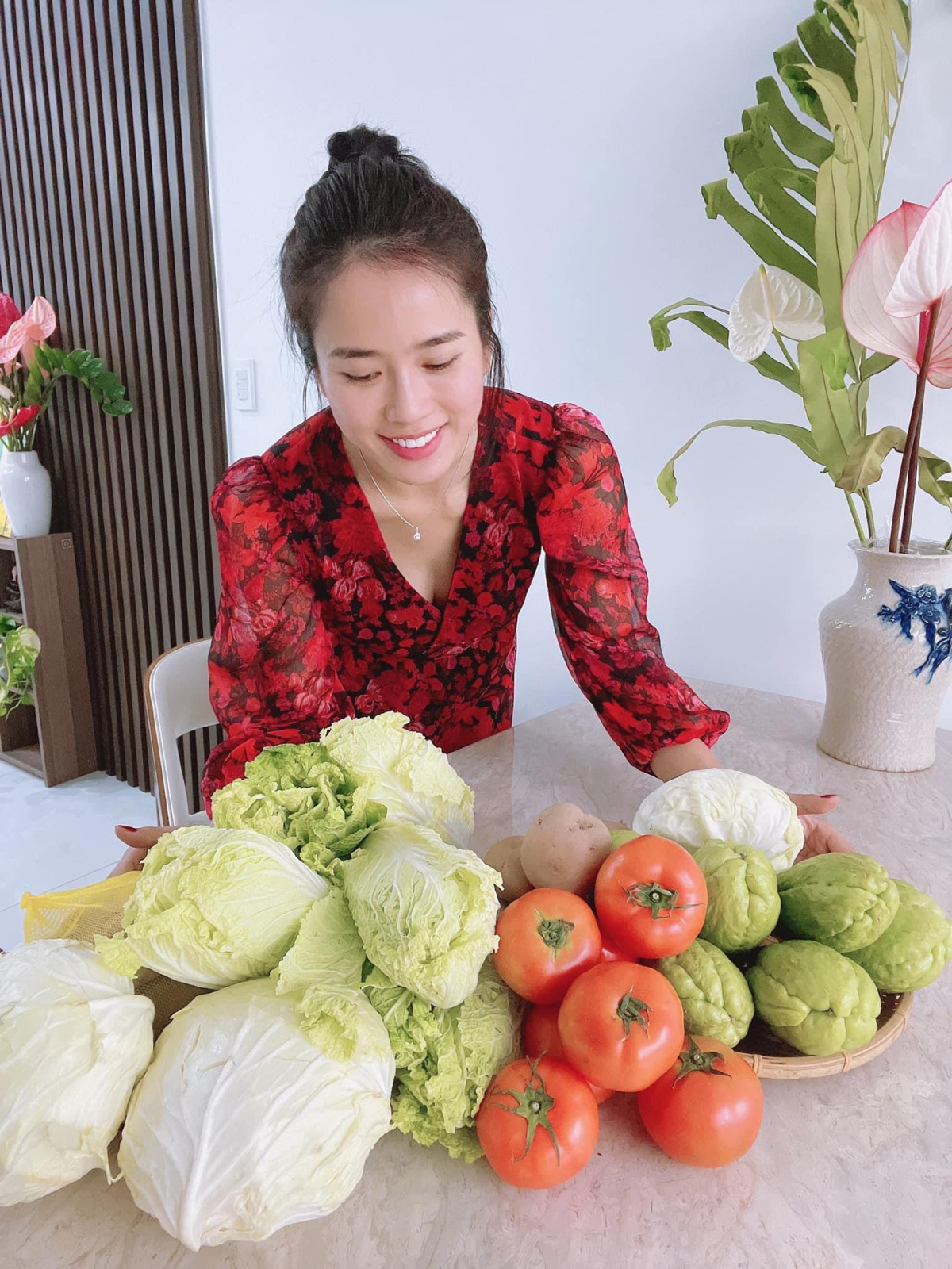 Á hậu vừa công khai hẹn hò chồng cũ Nhật Kim Anh sống trong căn nhà có căn phòng đặc biệt,  - Ảnh 9.