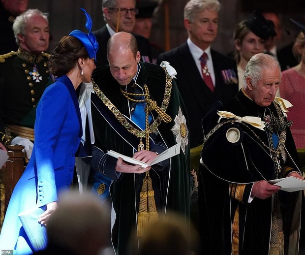 Lý giải sự khác biệt của Vương phi Kate trong lễ đăng quang lần thứ 2 của Vua Charles III - Ảnh 4.
