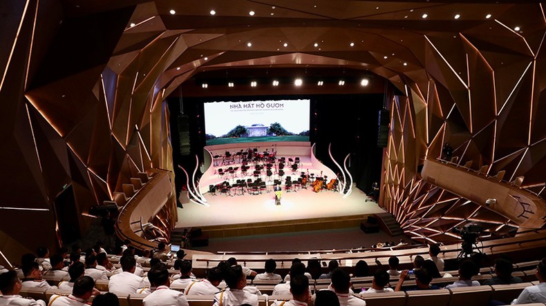 Khánh thành Nhà hát hiện đại nhất Việt Nam - Ảnh 2. Khánh thành Nhà hát hiện đại nhất Việt Nam - Ảnh 2.