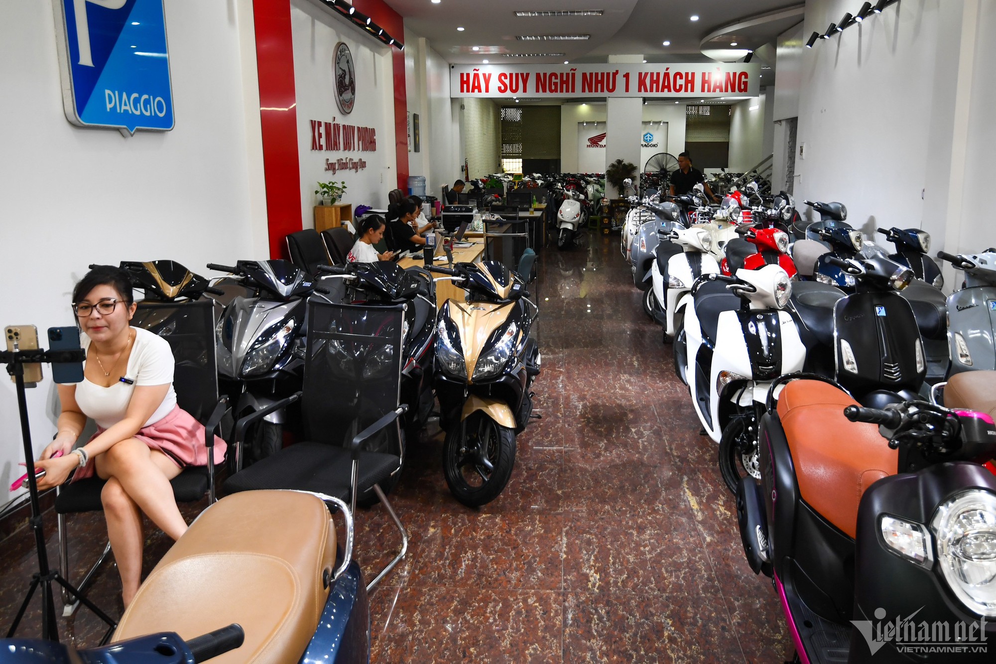 Xe m&aacute;y biển đẹp của d&acirc;n bu&ocirc;n chợ Ch&ugrave;a H&agrave; ế kh&aacute;ch - Ảnh 14.